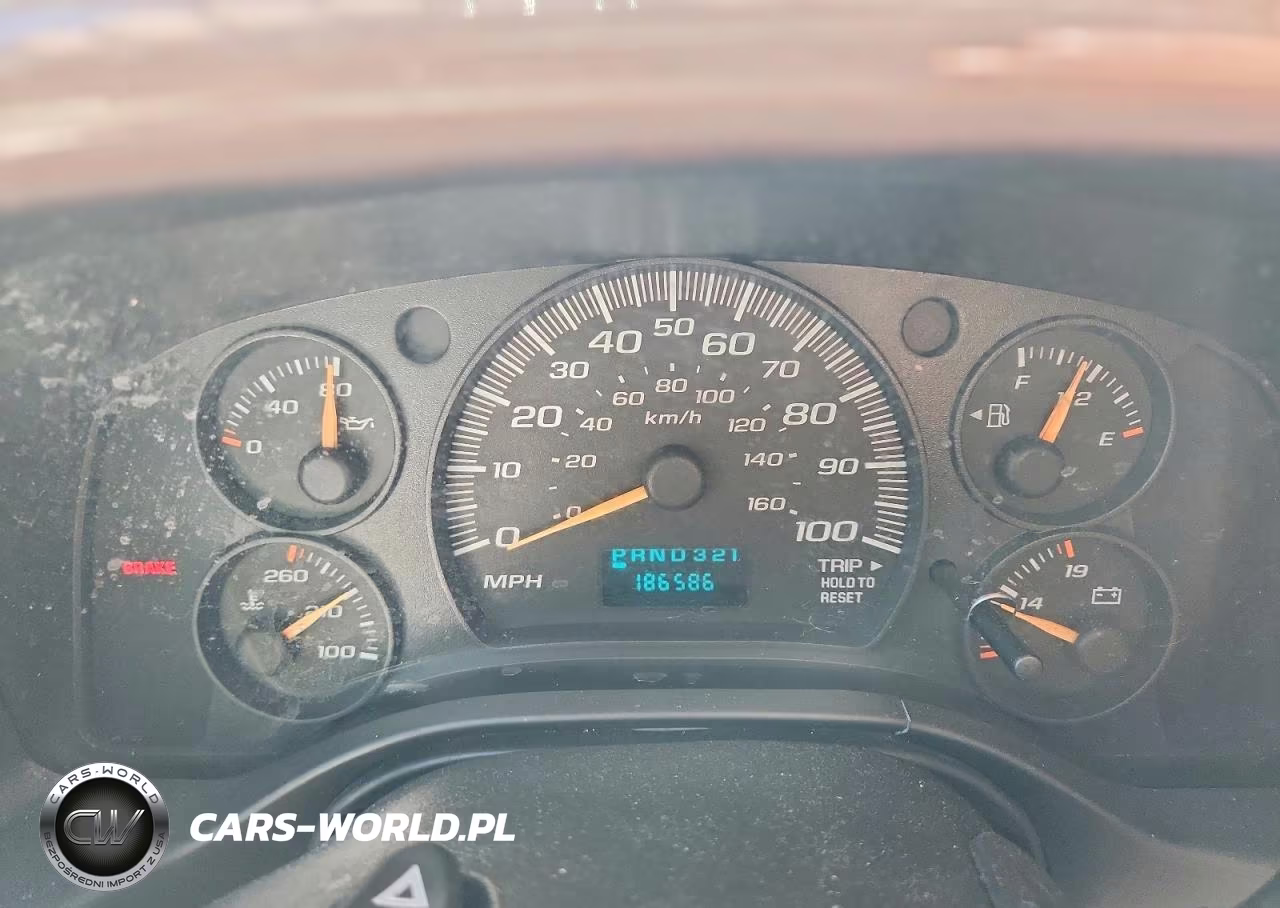2006 Chevrolet Express G1500 VIN:1GBFG15T961145317 - 8