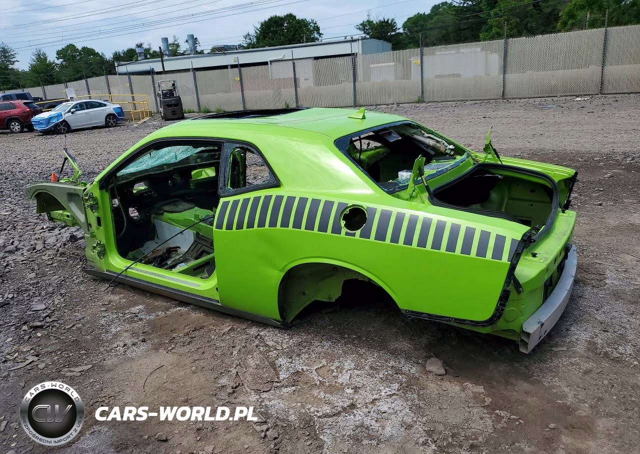 2015 Dodge Challenger R VIN:2C3CDZFJ7FH809557 - 2