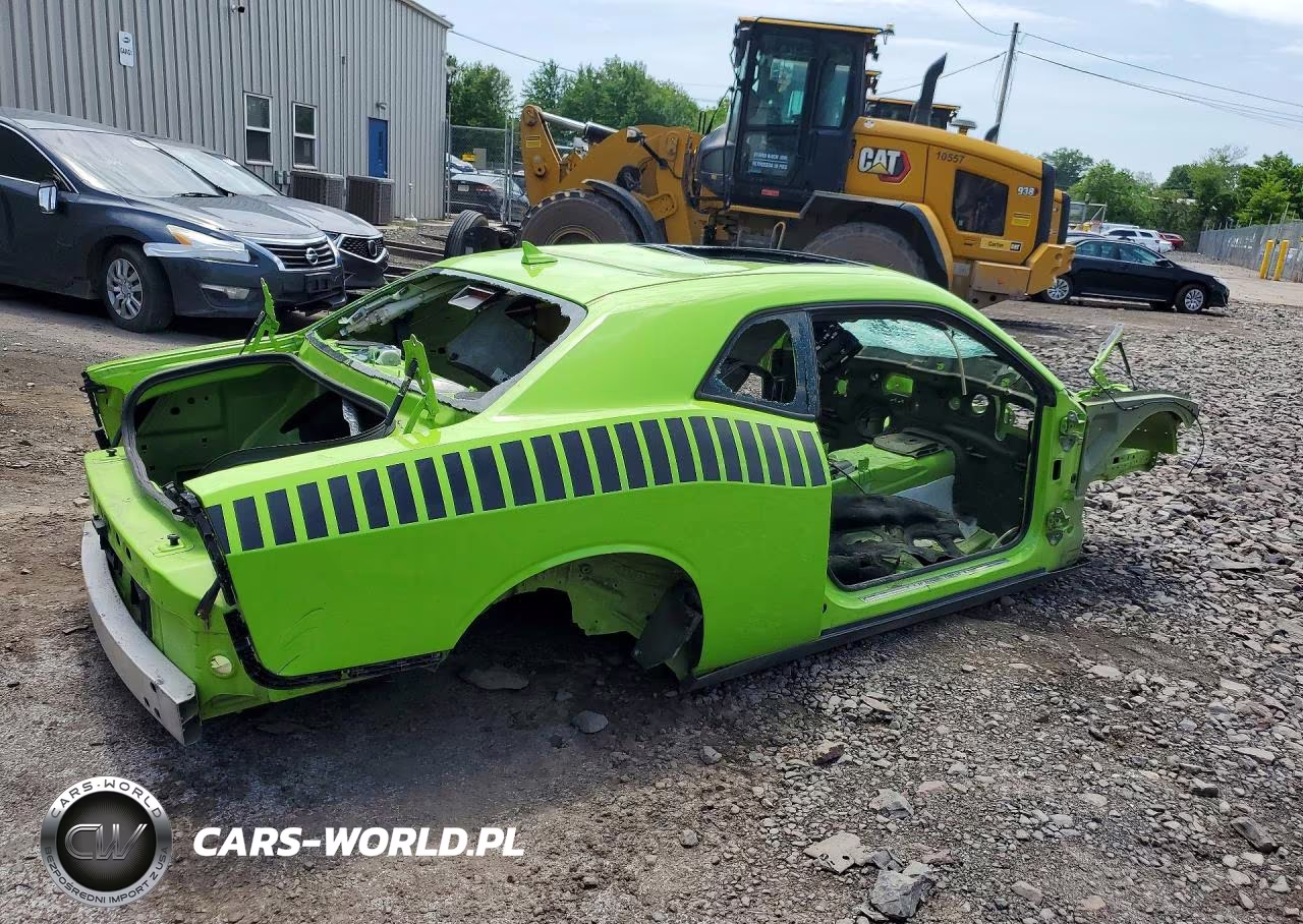 2015 Dodge Challenger R VIN:2C3CDZFJ7FH809557 - 3