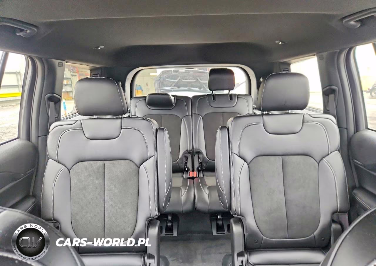 2025 Jeep Grand Cherokee L Laredo VIN:1C4RJKAG1S8771955 - 10