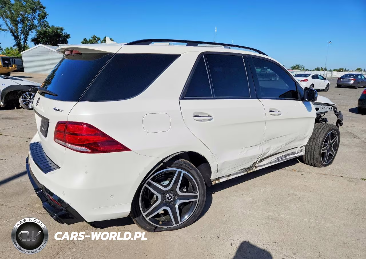 2017 Mercedes-Benz Gle 350 4Matic VIN:4JGDA5HBXHA932404 - 3
