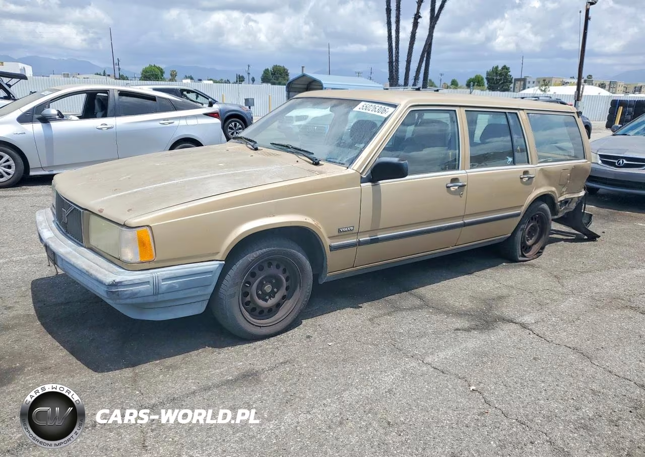 1990 Volvo 740 Base