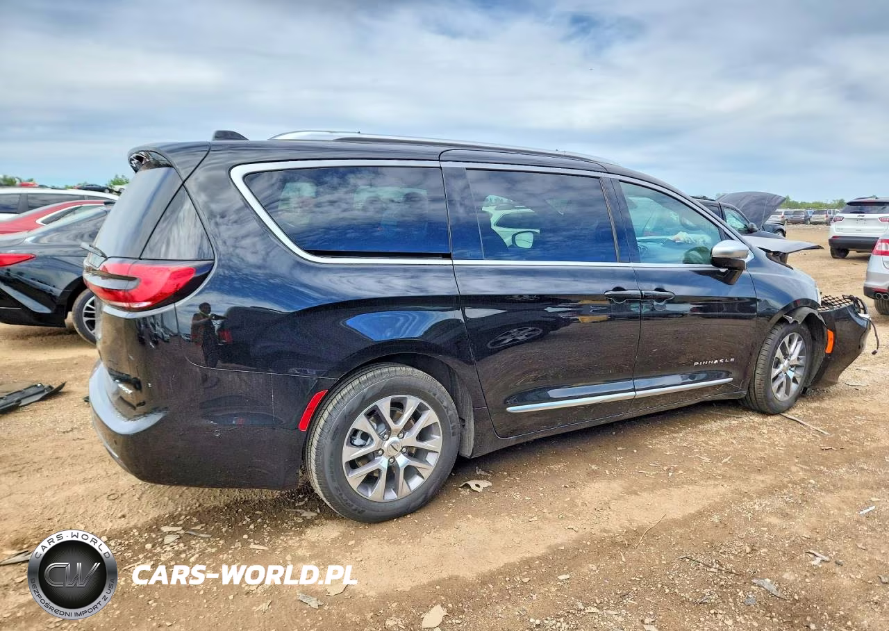 2025 Chrysler Pacifica Hybrid Pinnacle VIN:2C4RC1N70SR528639 - 3