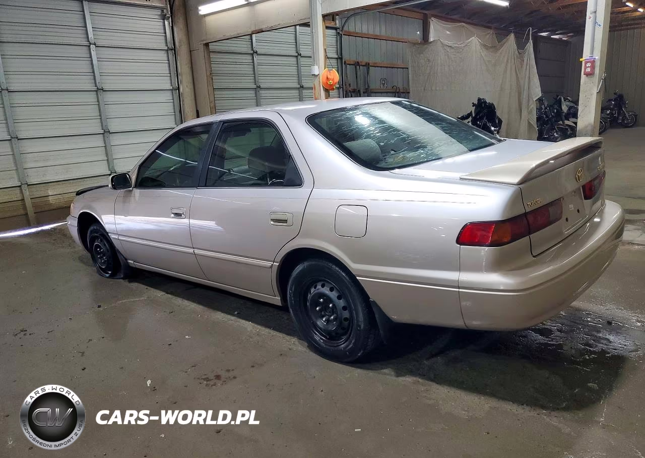 1999 Toyota Camry Le VIN:4T1BG22KXXU449893 - 2