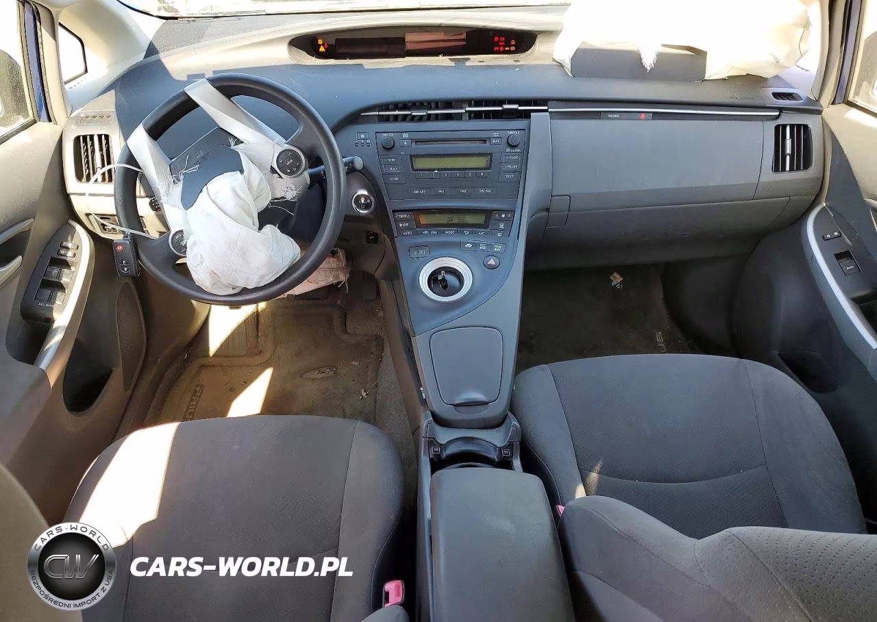 2011 Toyota Prius Two VIN:JTDKN3DUXB0324178 - 8