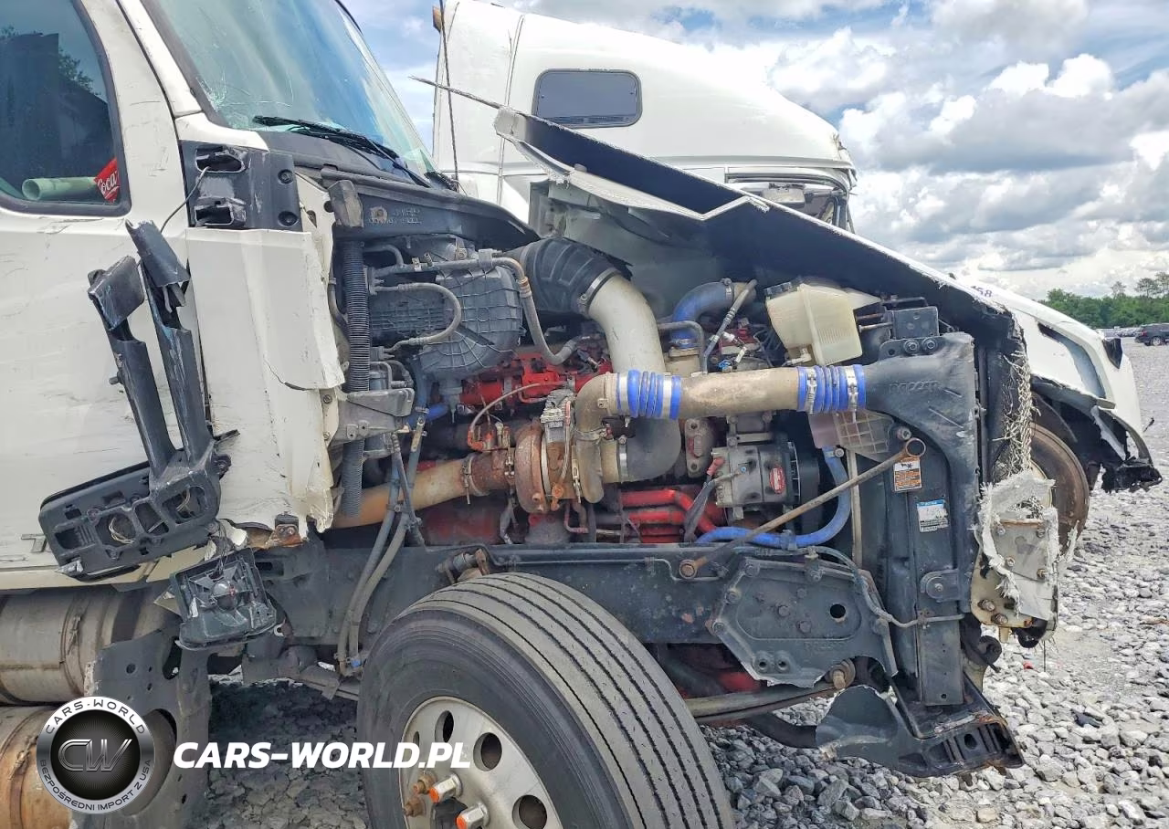 2016 Kenworth T680 Semi Truck VIN:1XKYD49X4GJ113859 - 9
