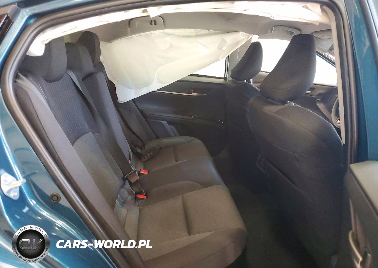 2026 Toyota Camry Le VIN:4T1DAACK3TU670880 - 10