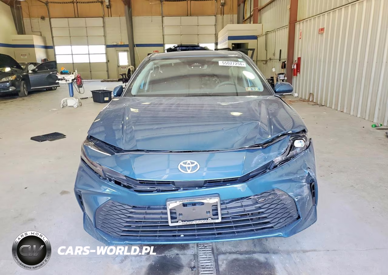 2026 Toyota Camry Le VIN:4T1DAACK3TU670880 - 5