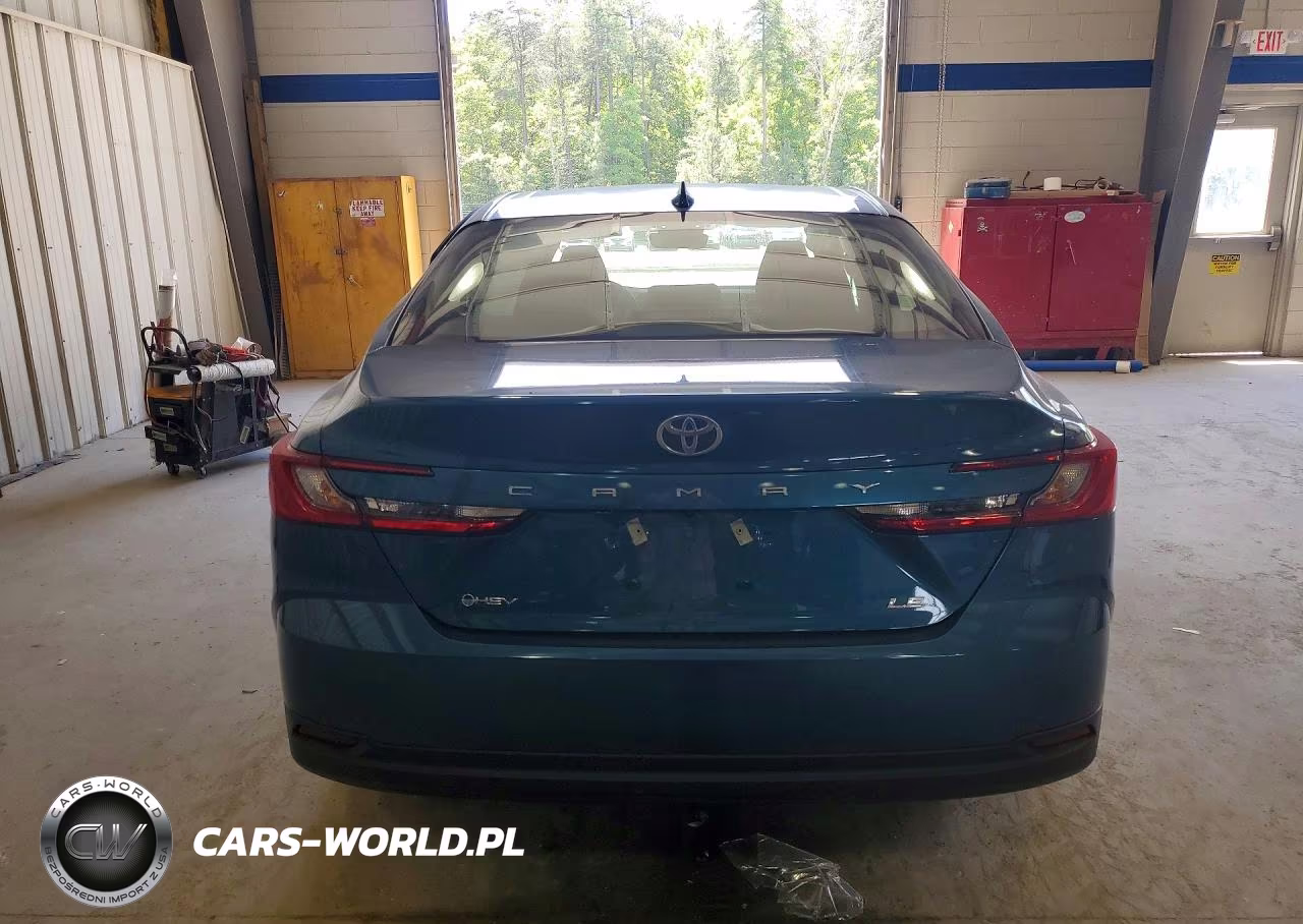 2026 Toyota Camry Le VIN:4T1DAACK3TU670880 - 6