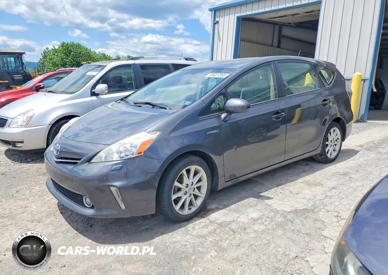2013 Toyota Prius V