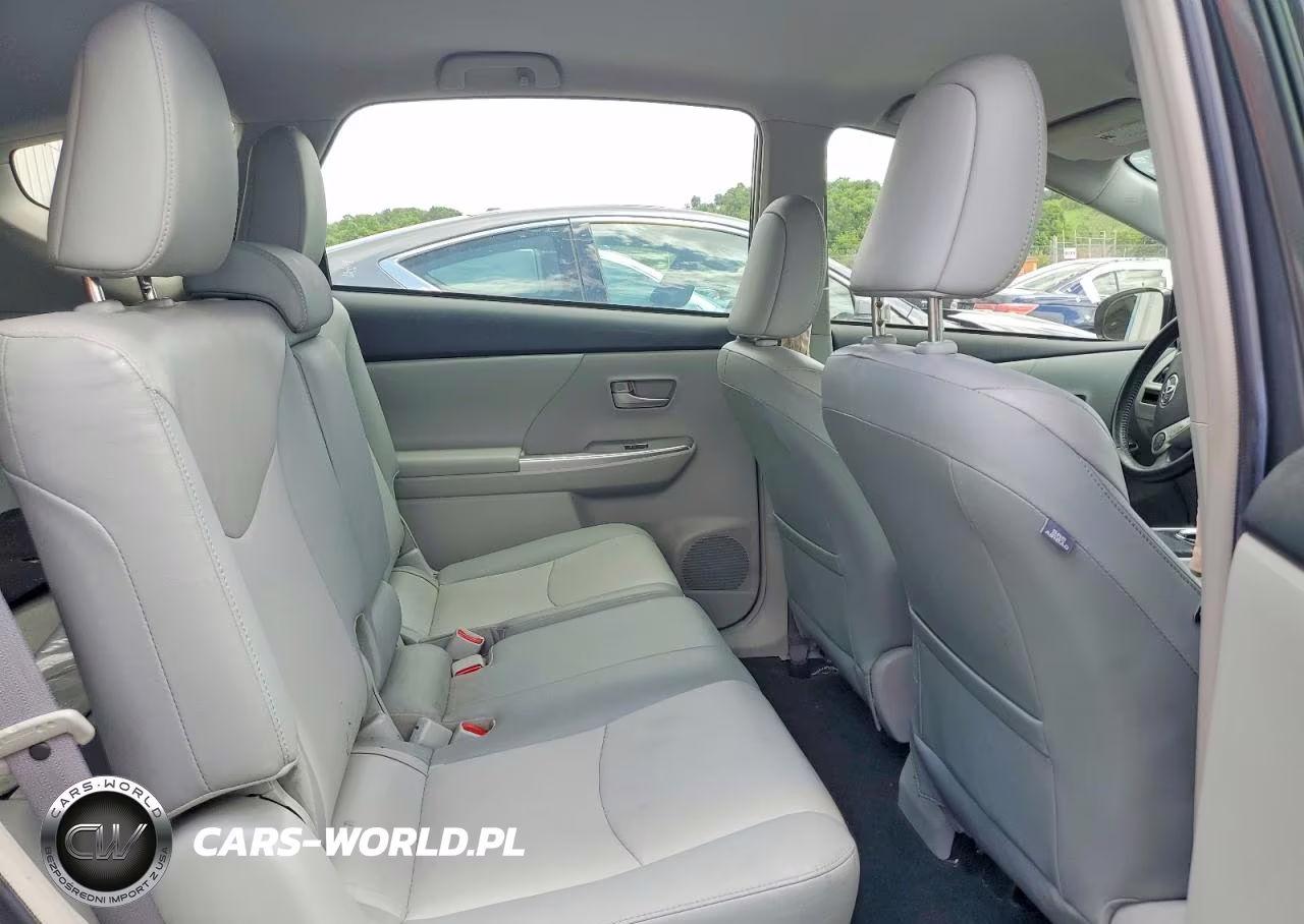 2013 Toyota Prius V VIN:JTDZN3EU3D3256174 - 11
