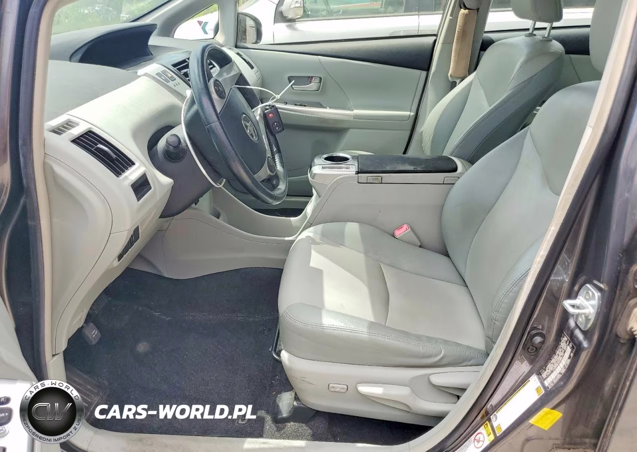 2013 Toyota Prius V VIN:JTDZN3EU3D3256174 - 7