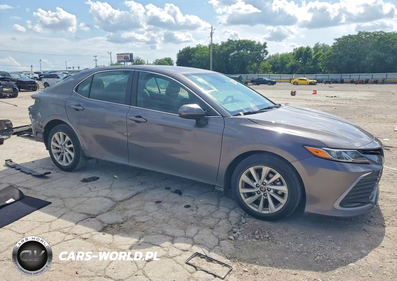 2024 Toyota Camry Le VIN:4T1C11AK0RU862877 - 4