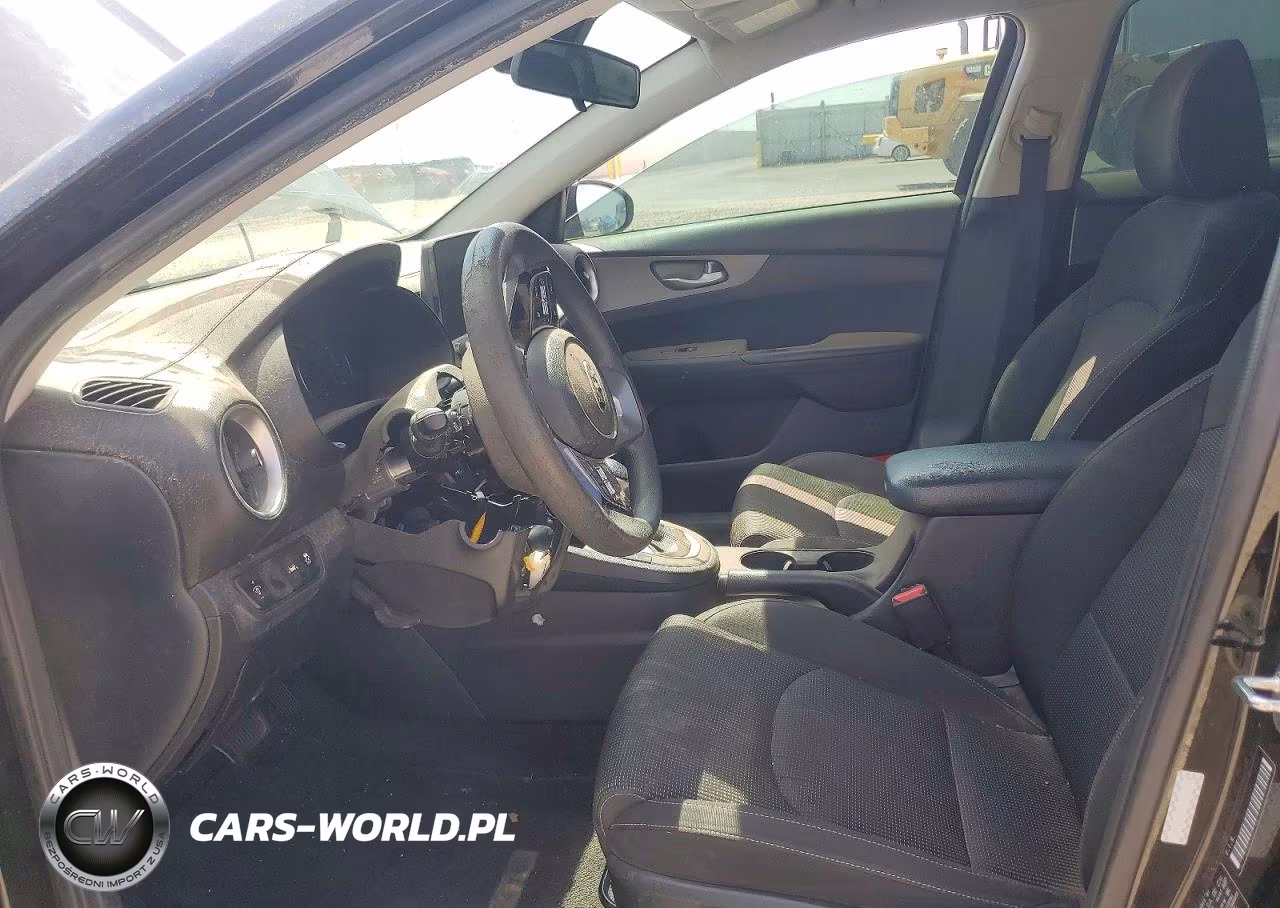 2019 Kia Forte Fe VIN:3KPF24AD7KE127349 - 7
