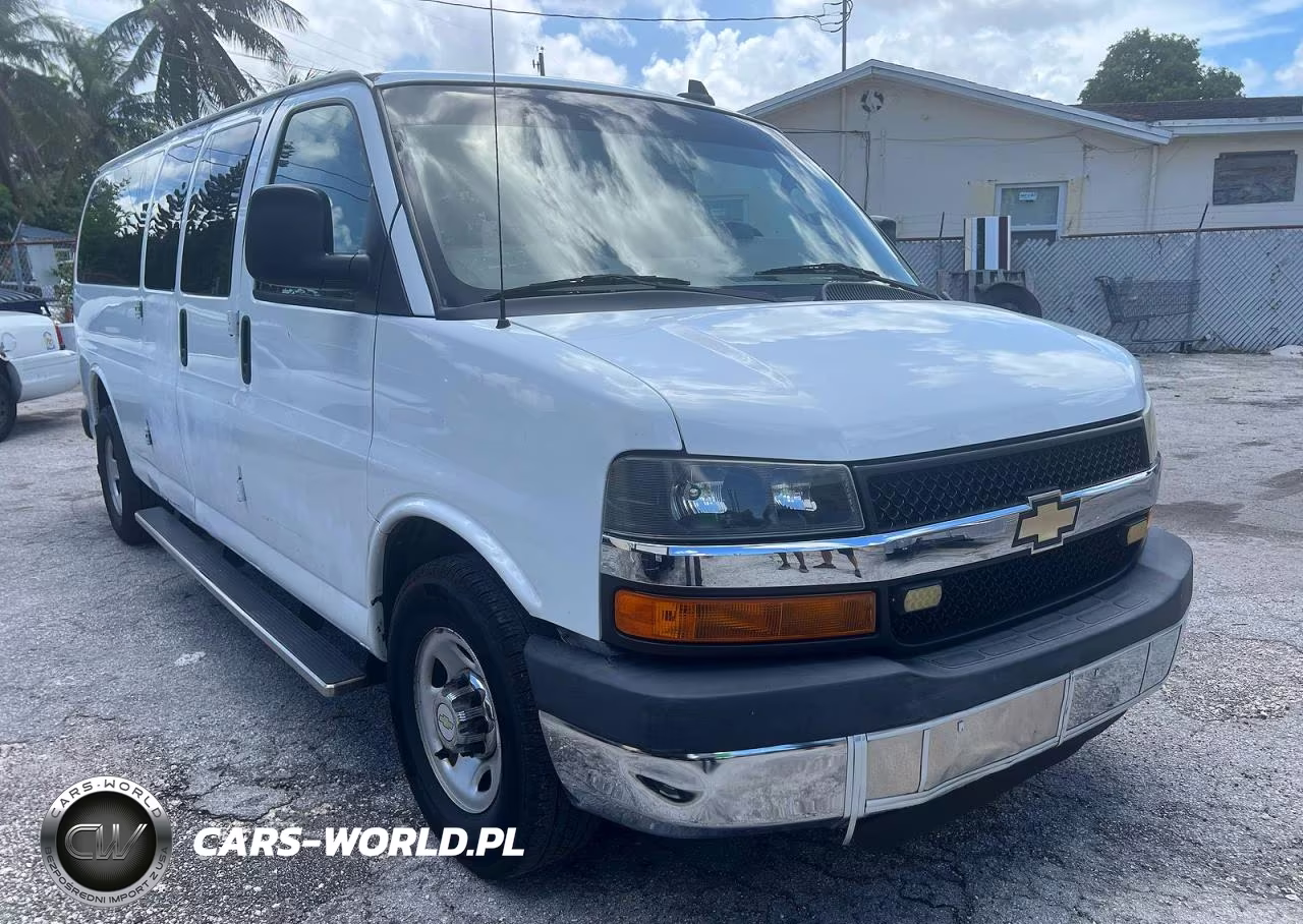 2016 Chevrolet Express G3500 Lt