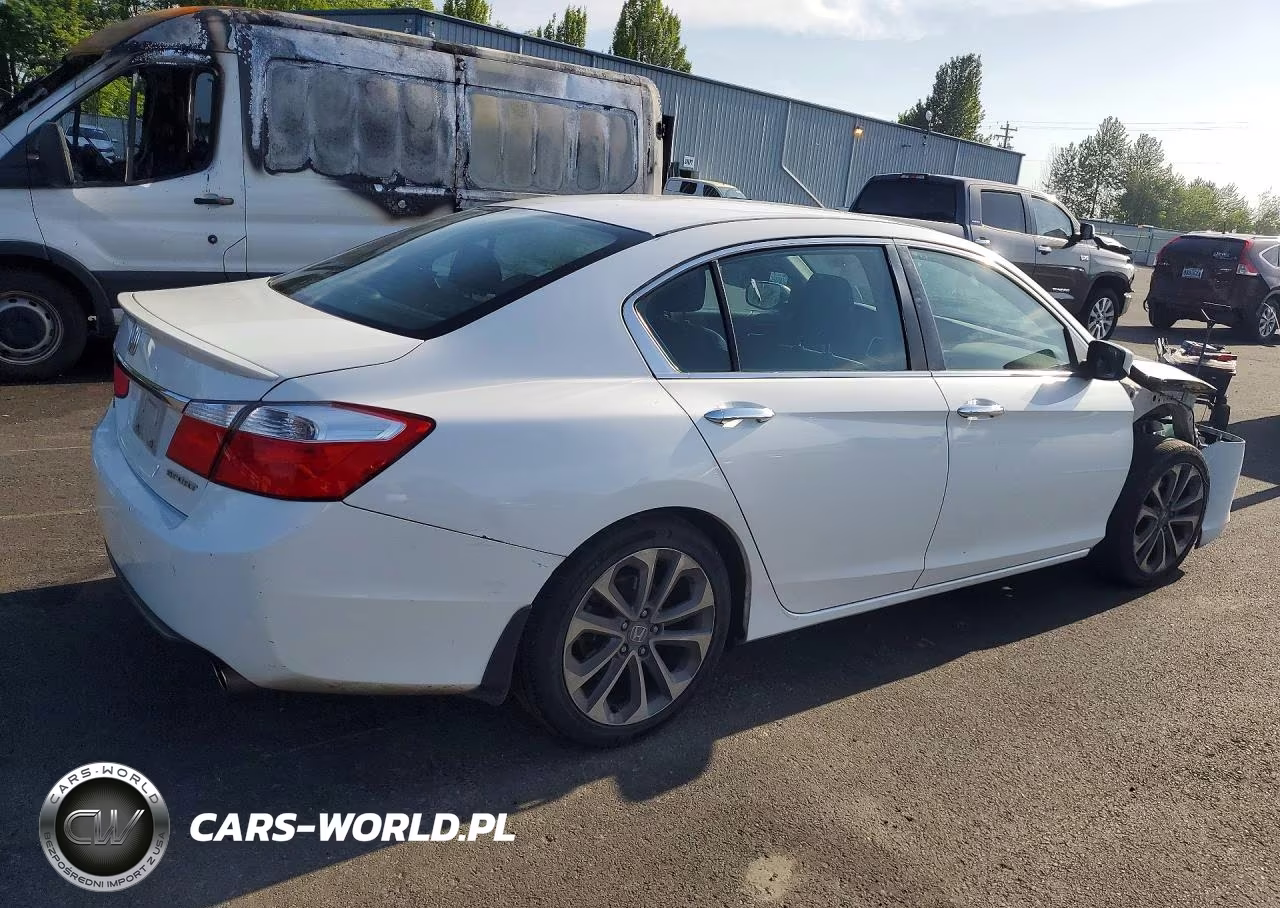 2015 Honda Accord Sport VIN:1HGCR2F59FA048215 - 3