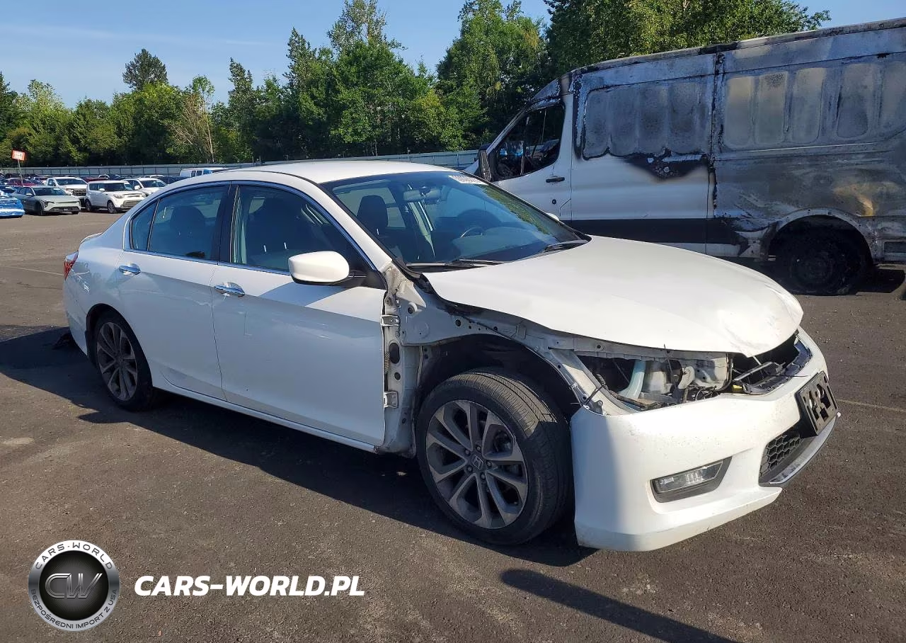 2015 Honda Accord Sport VIN:1HGCR2F59FA048215 - 4