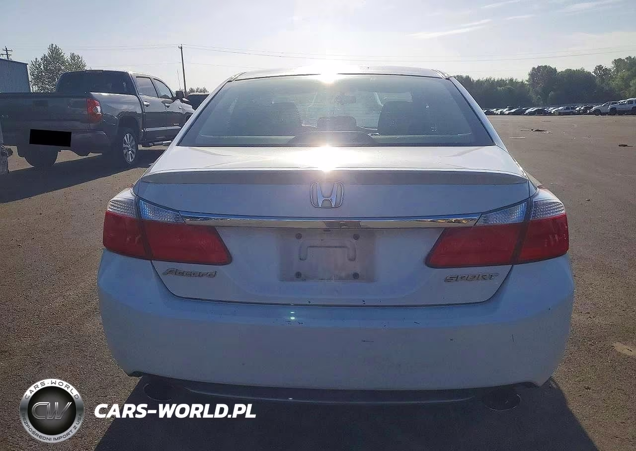 2015 Honda Accord Sport VIN:1HGCR2F59FA048215 - 6
