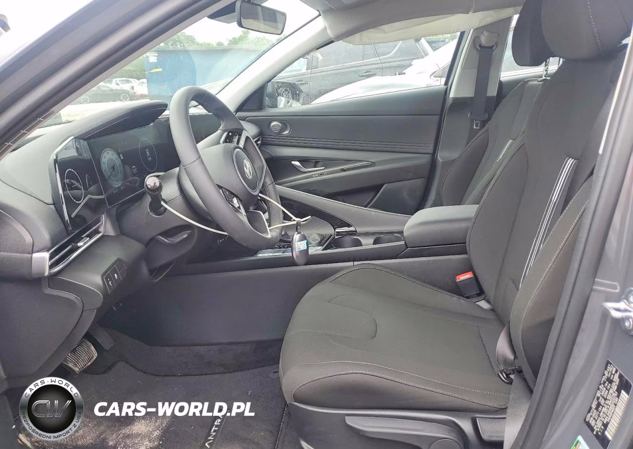 2025 Hyundai Elantra Sel VIN:KMHLS4DG8SU020753 - 7