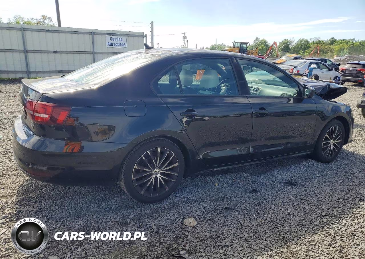 2016 Volkswagen Jetta Sport VIN:3VWD17AJ4GM270903 - 3