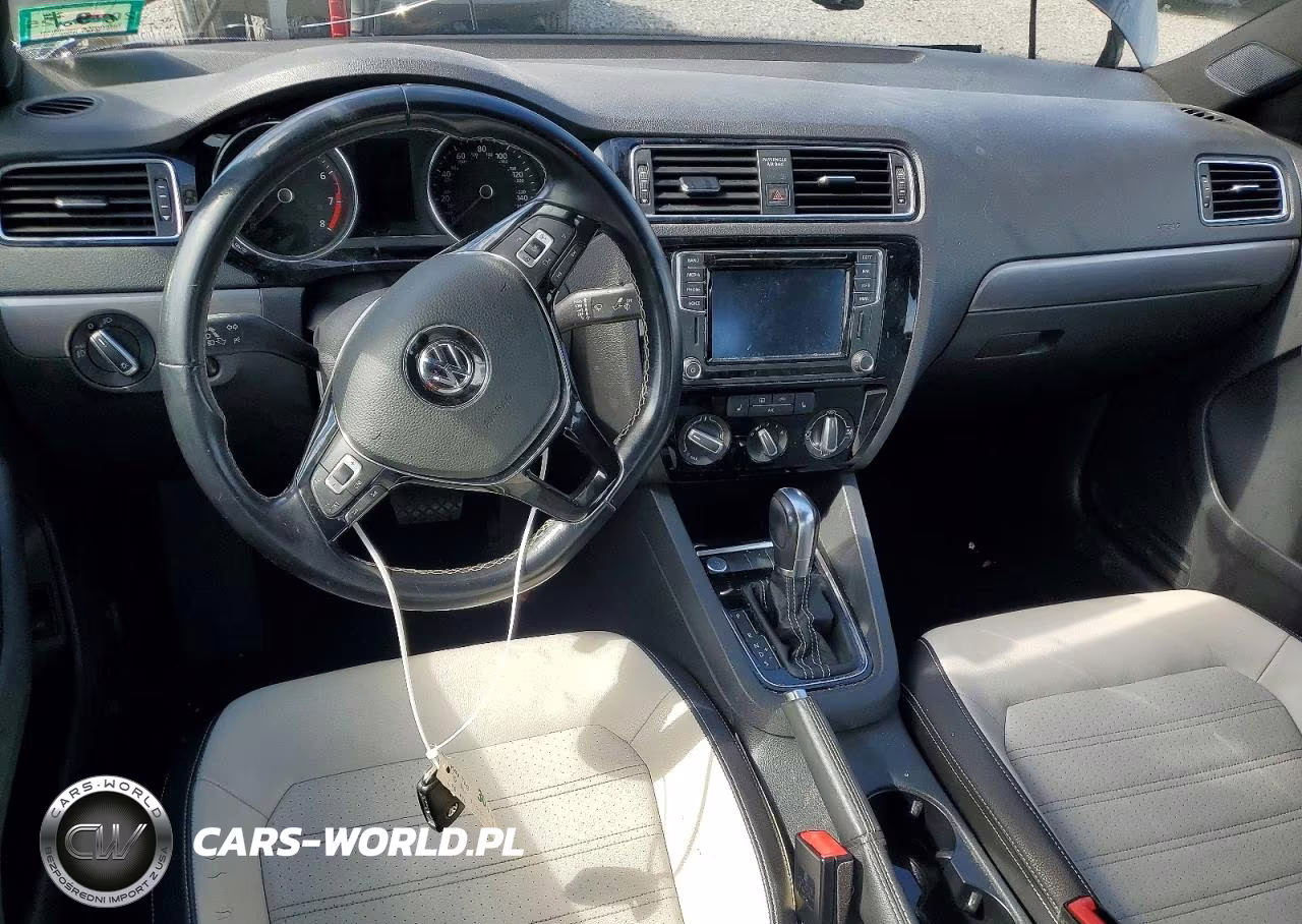 2016 Volkswagen Jetta Sport VIN:3VWD17AJ4GM270903 - 8