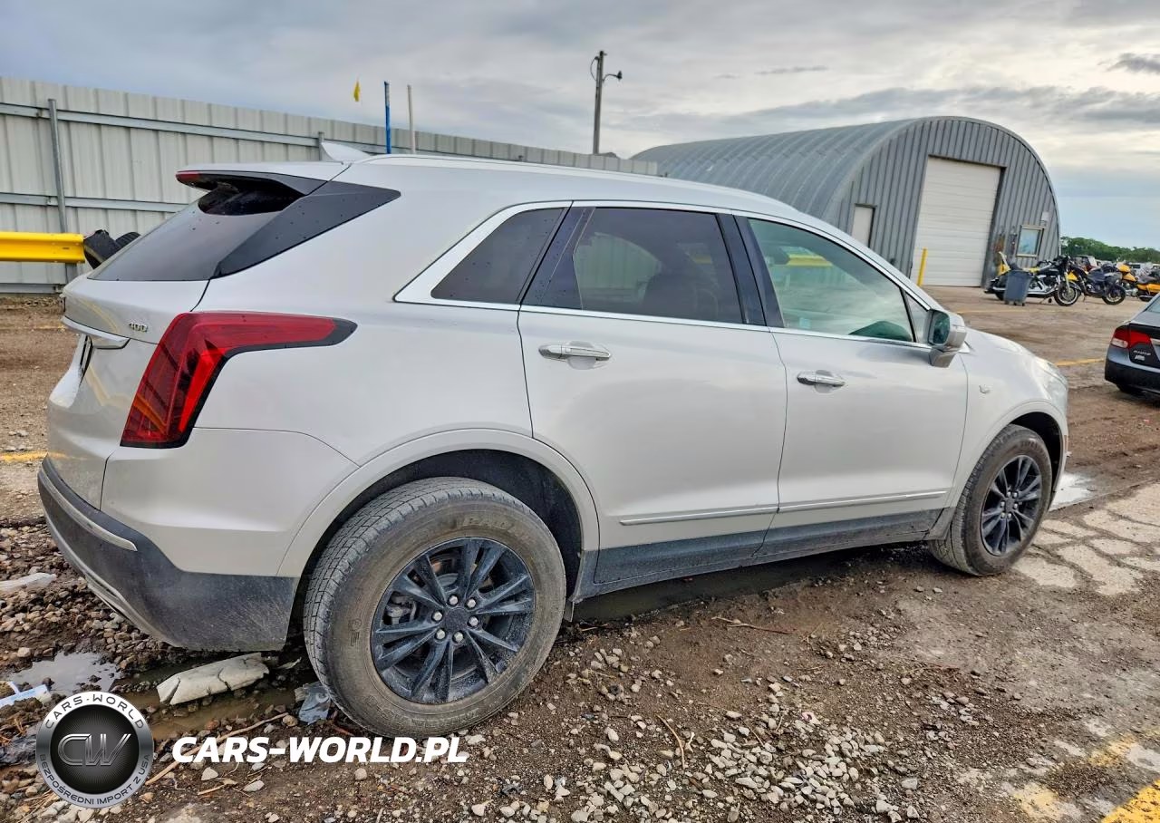 2020 Cadillac Xt5 Premium Luxury VIN:1GYKNDRS4LZ137698 - 3