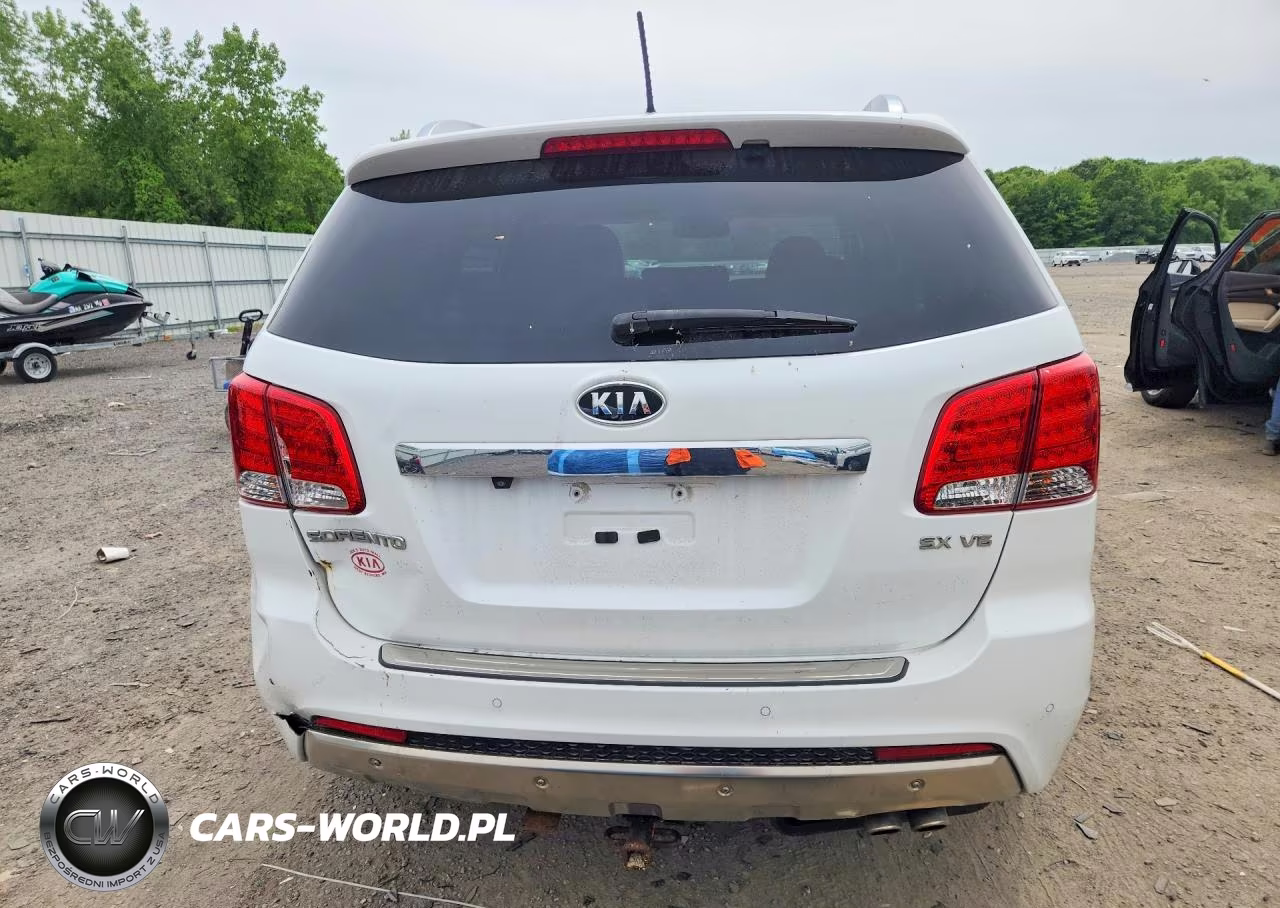 2013 Kia Sorento VIN:5XYKWDA29DG385041 - 6