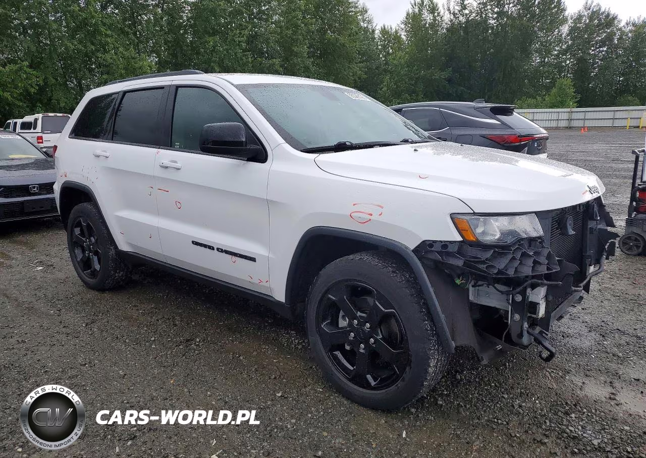 2018 Jeep Grand Cherokee Laredo VIN:1C4RJFAG4JC394265 - 4