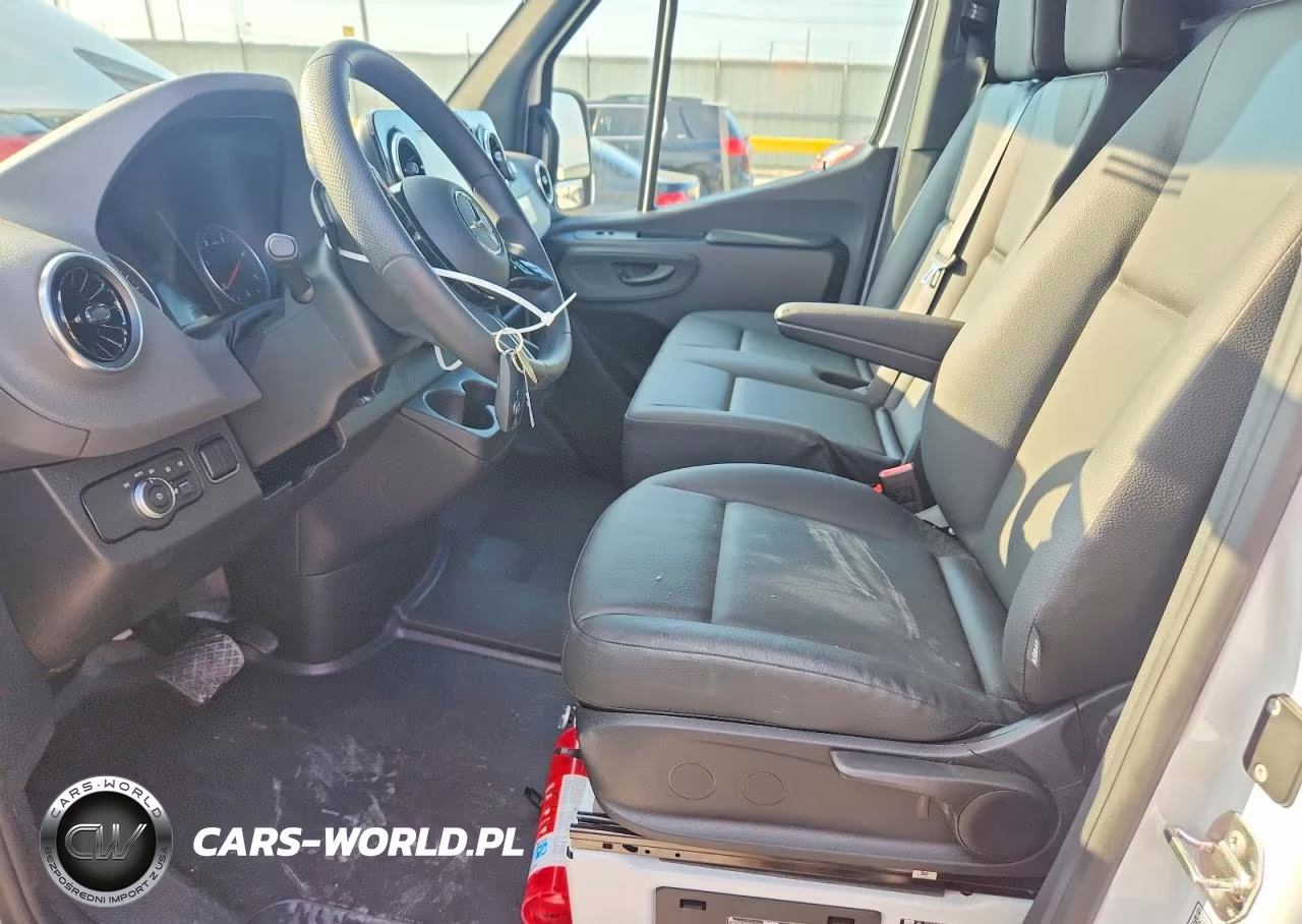 2025 Mercedes Benz Sprinter 2500 Delivery Van VIN:W1Y4NCHY3ST227968 - 7