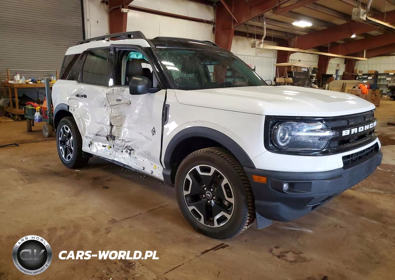 2023 Ford Bronco Sport Outer Banks VIN:3FMCR9C69PRE12477 - 4