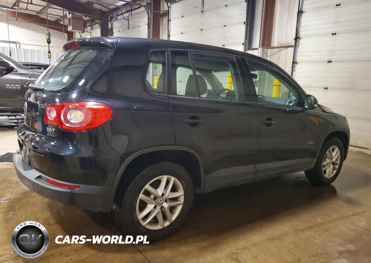 2011 Volkswagen Tiguan S VIN:WVGAV7AX6BW532990 - 3