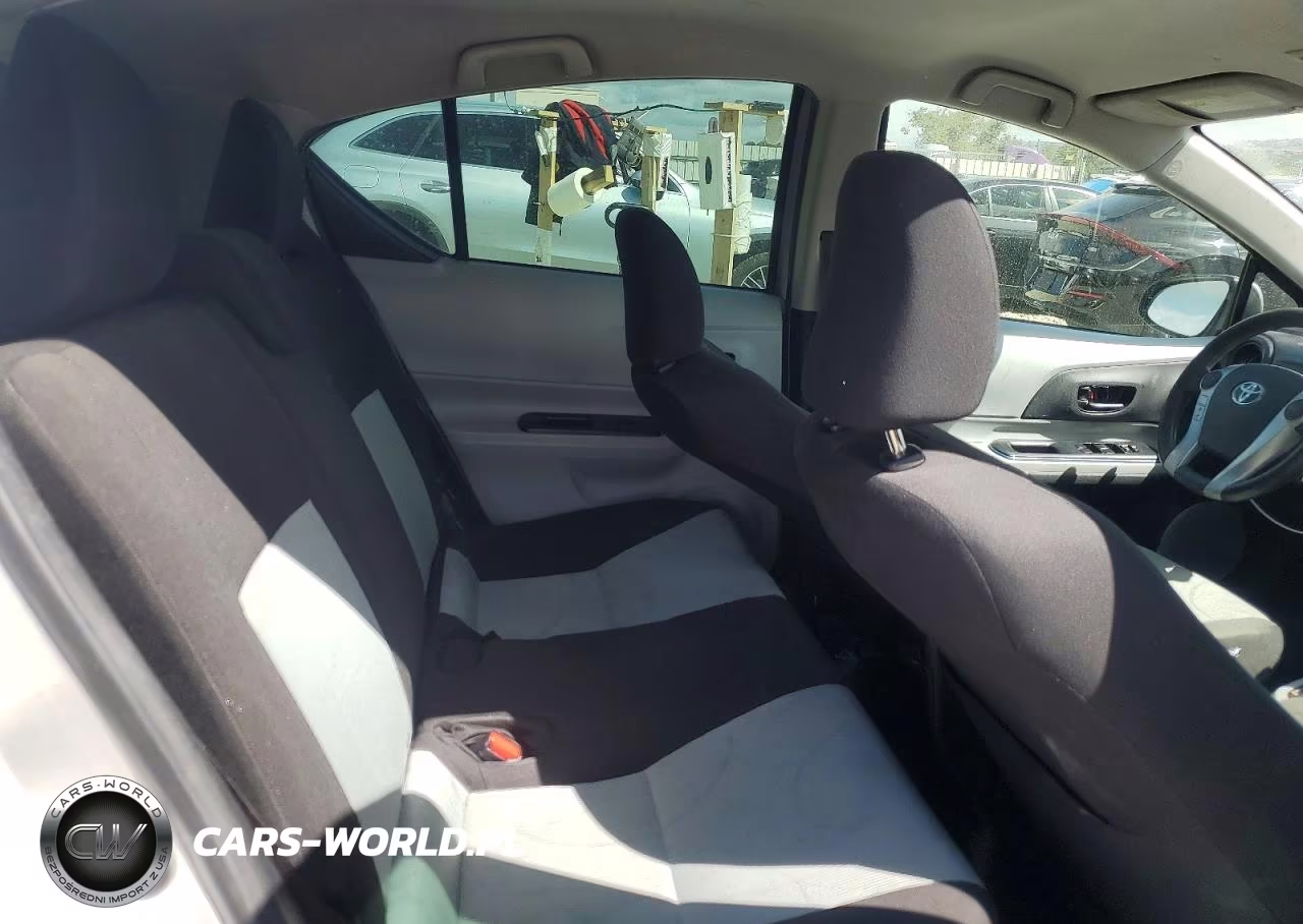 2013 Toyota Prius C Two VIN:JTDKDTB32D1534428 - 10