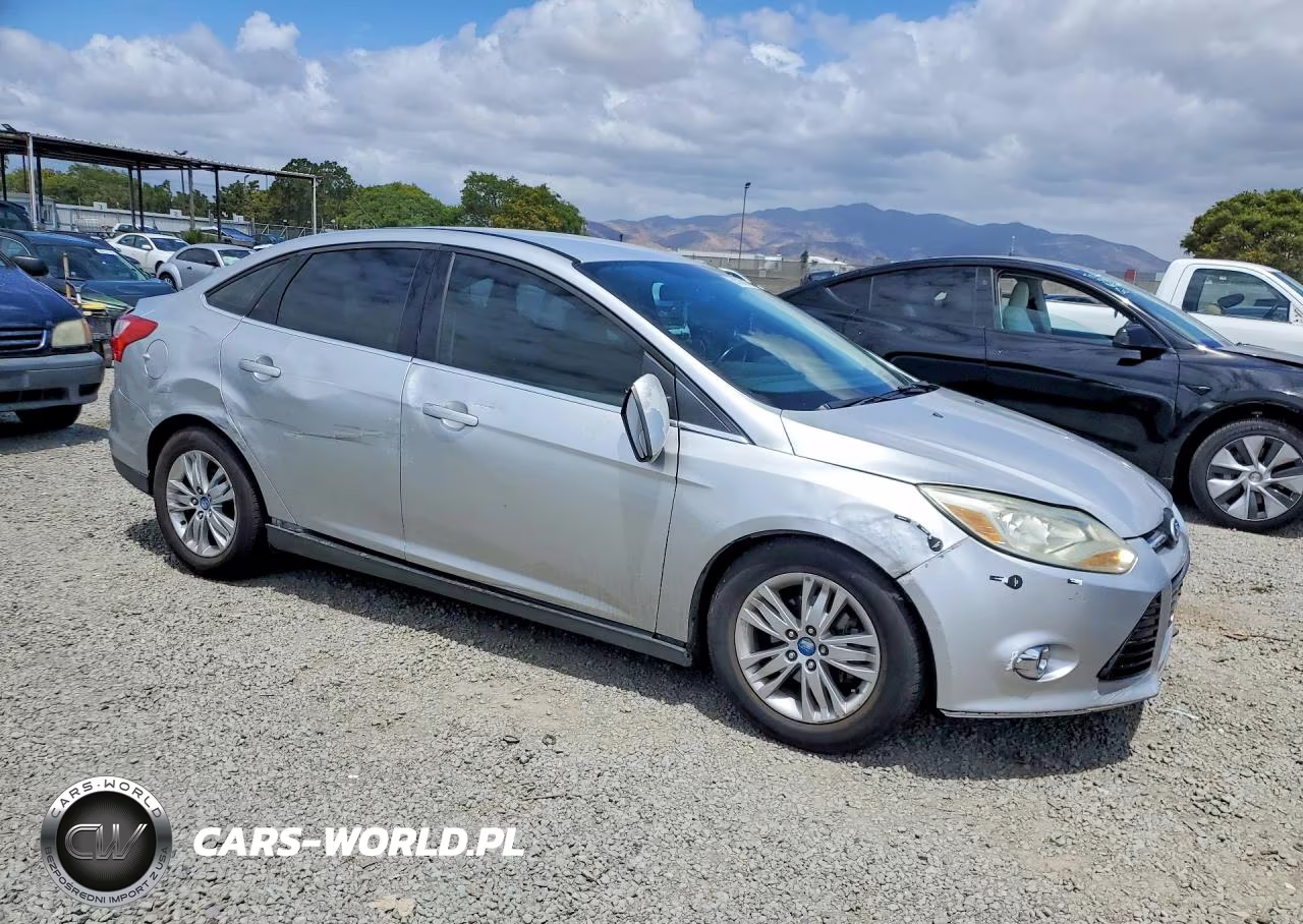 2012 Ford Focus Sel VIN:1FAHP3H20CL169157 - 4