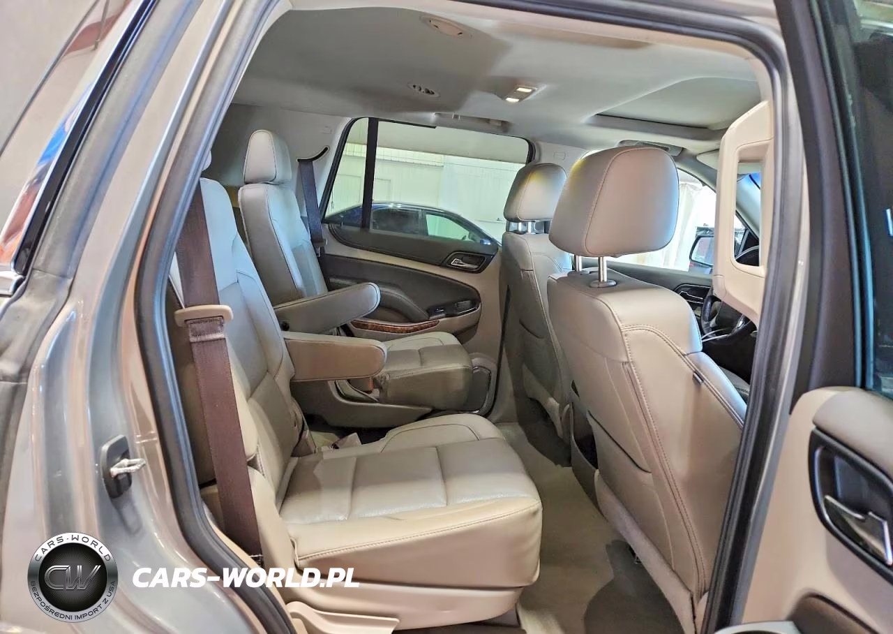 2019 Chevrolet Tahoe K1500 Premier VIN:1GNSKCKC1KR403681 - 11