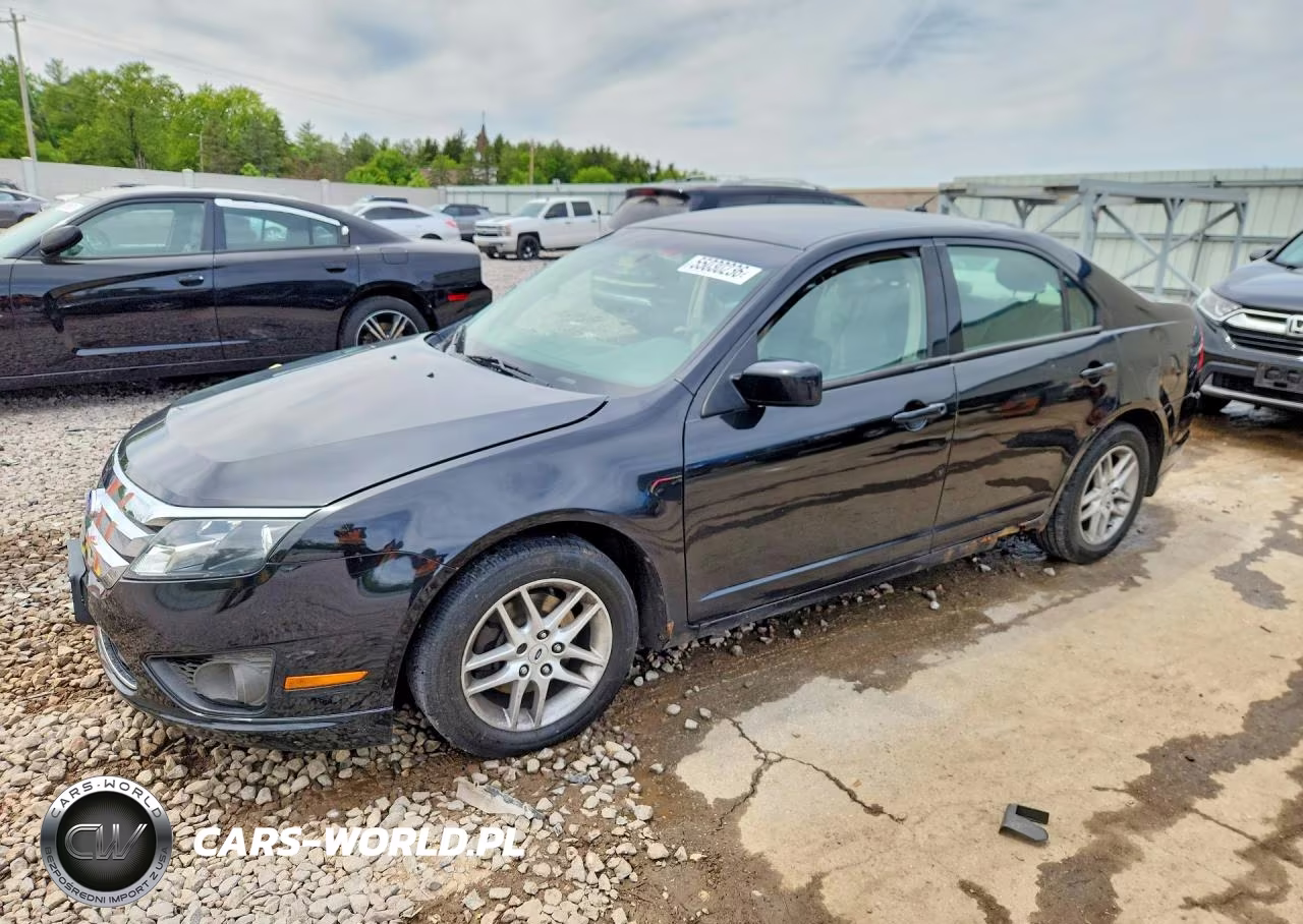 2011 Ford Fusion S