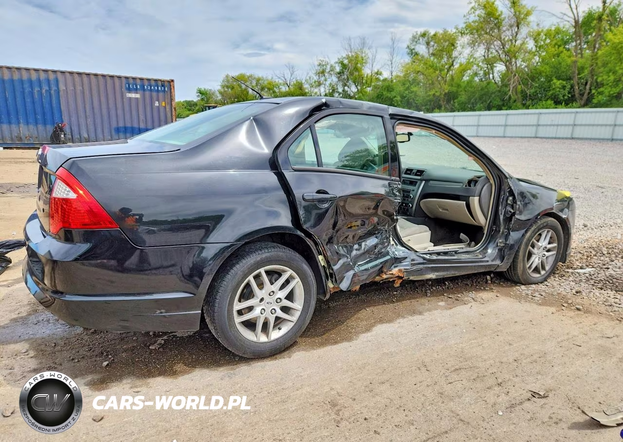 2011 Ford Fusion S VIN:3FAHP0GA5BR290550 - 3