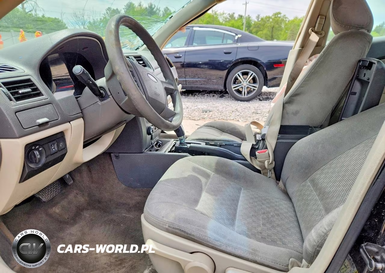 2011 Ford Fusion S VIN:3FAHP0GA5BR290550 - 7