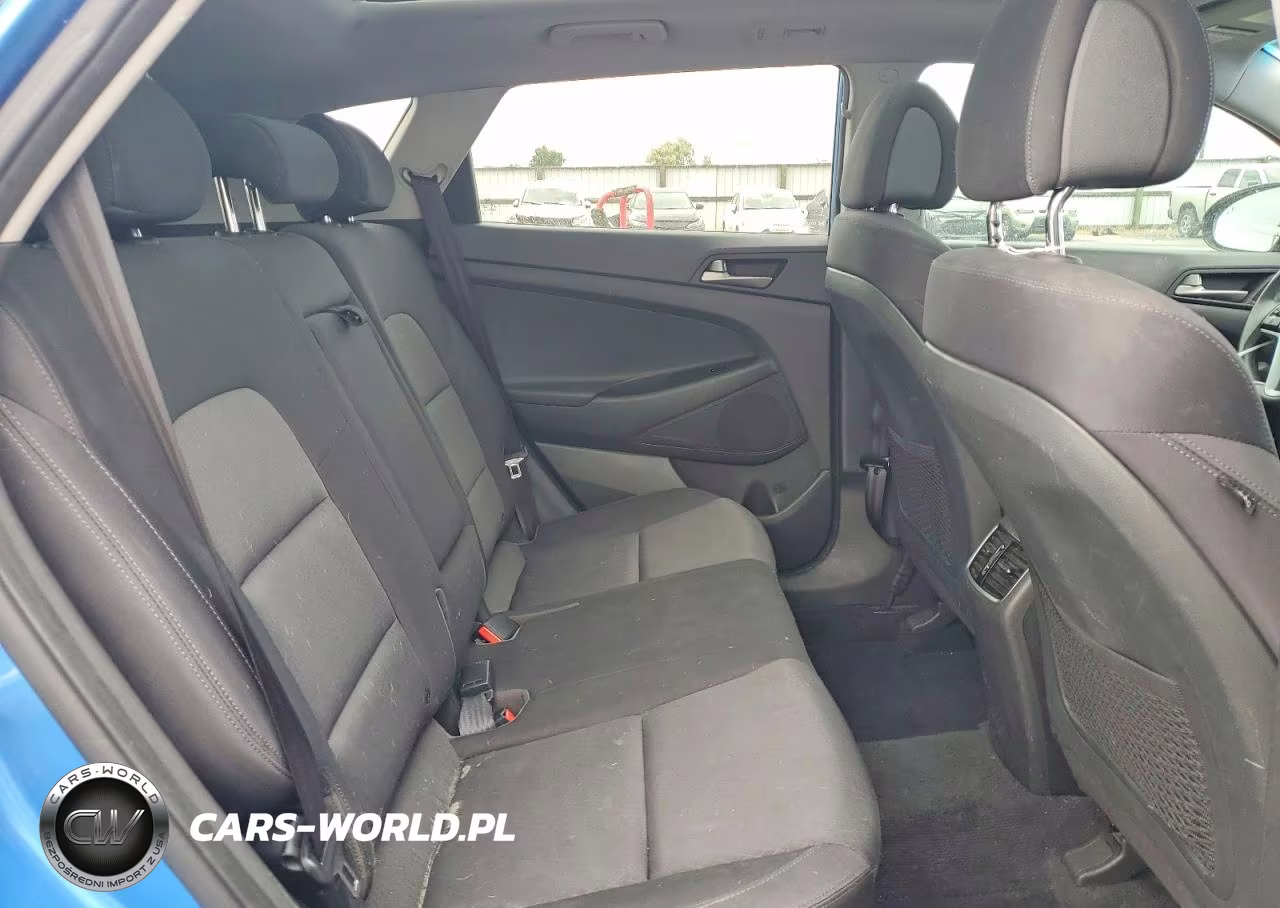 2018 Hyundai Tucson Value VIN:KM8J3CA24JU717651 - 11