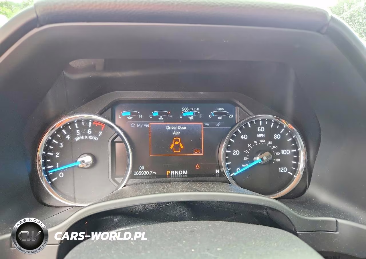 2019 Ford Expedition Platinum VIN:1FMJU1MT8KEA73394 - 9