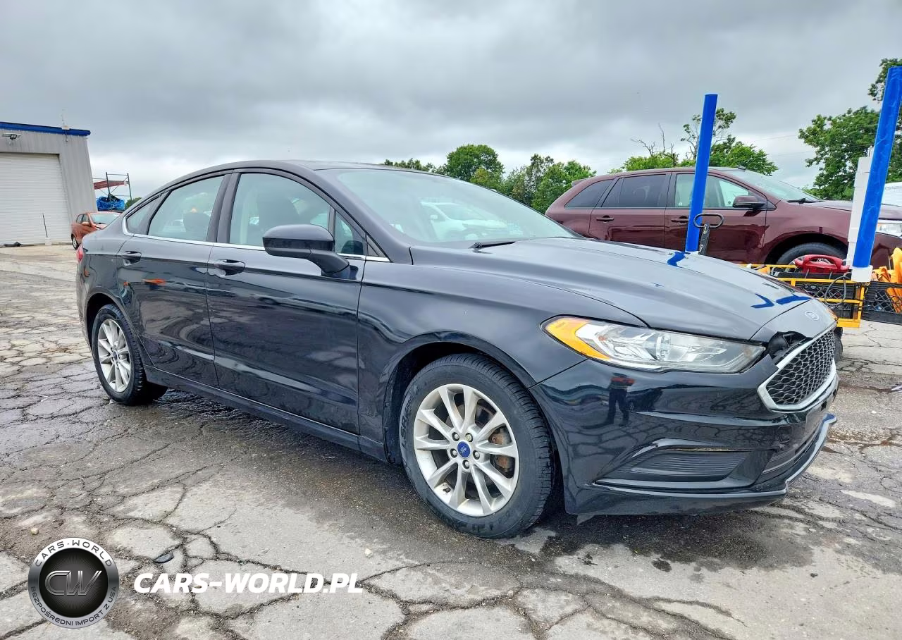 2017 Ford Fusion Se VIN:3FA6P0H75HR177264 - 4