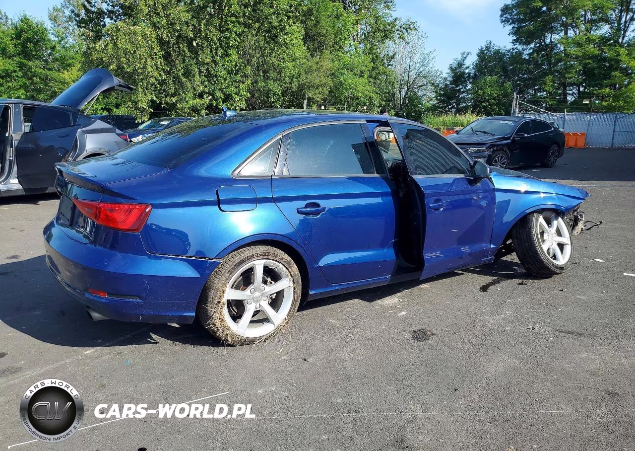 2015 Audi A3 Premium VIN:WAUBFHFFXF1067447 - 3