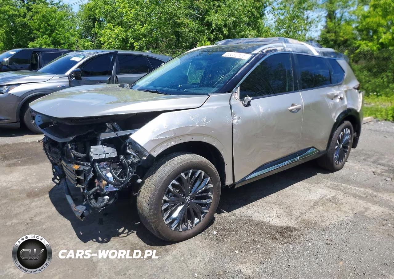 2025 Nissan Rogue Platinum