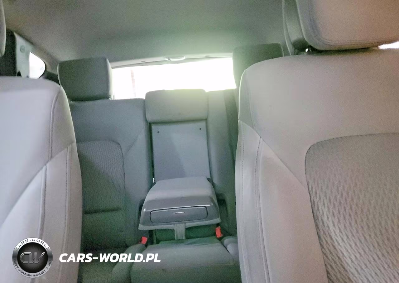 2013 Hyundai Santa Fe Sport 2.4L VIN:5XYZTDLB2DG007311 - 10