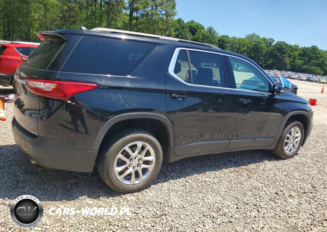 2019 Chevrolet Traverse Lt VIN:1GNEVHKW3KJ143939 - 3