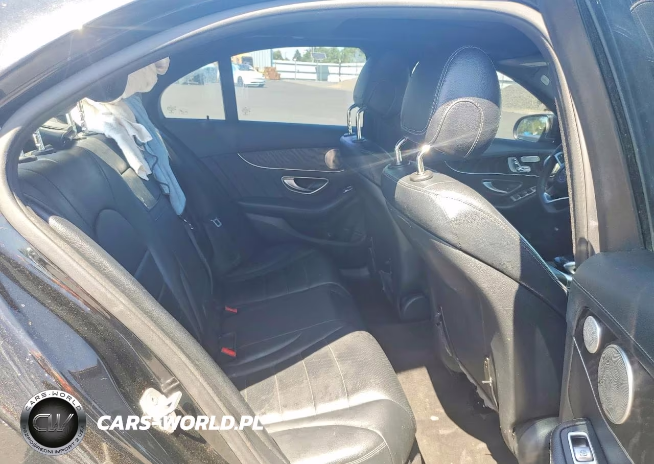 2015 Mercedes-Benz C 300 4Matic VIN:55SWF4KB8FU030760 - 10