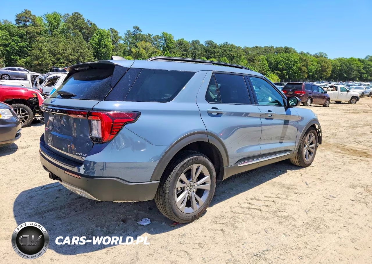 2025 Ford Explorer Active VIN:1FMUK8DH2SGB98726 - 3