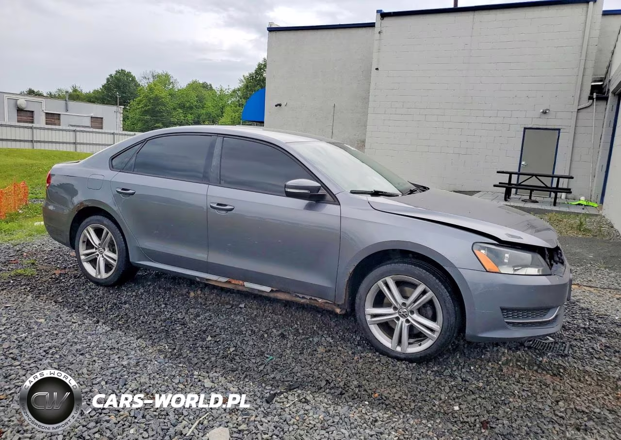 2013 Volkswagen Passat S VIN:1VWAP7A3XDC104224 - 4