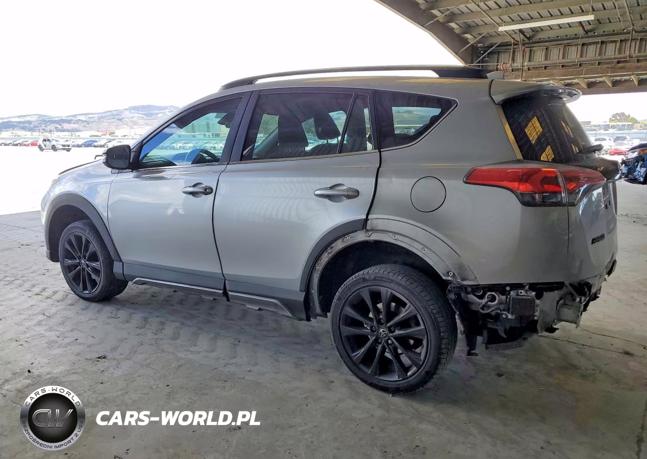 2018 Toyota Rav 4 VIN:2T3RFREV7JW725395 - 2