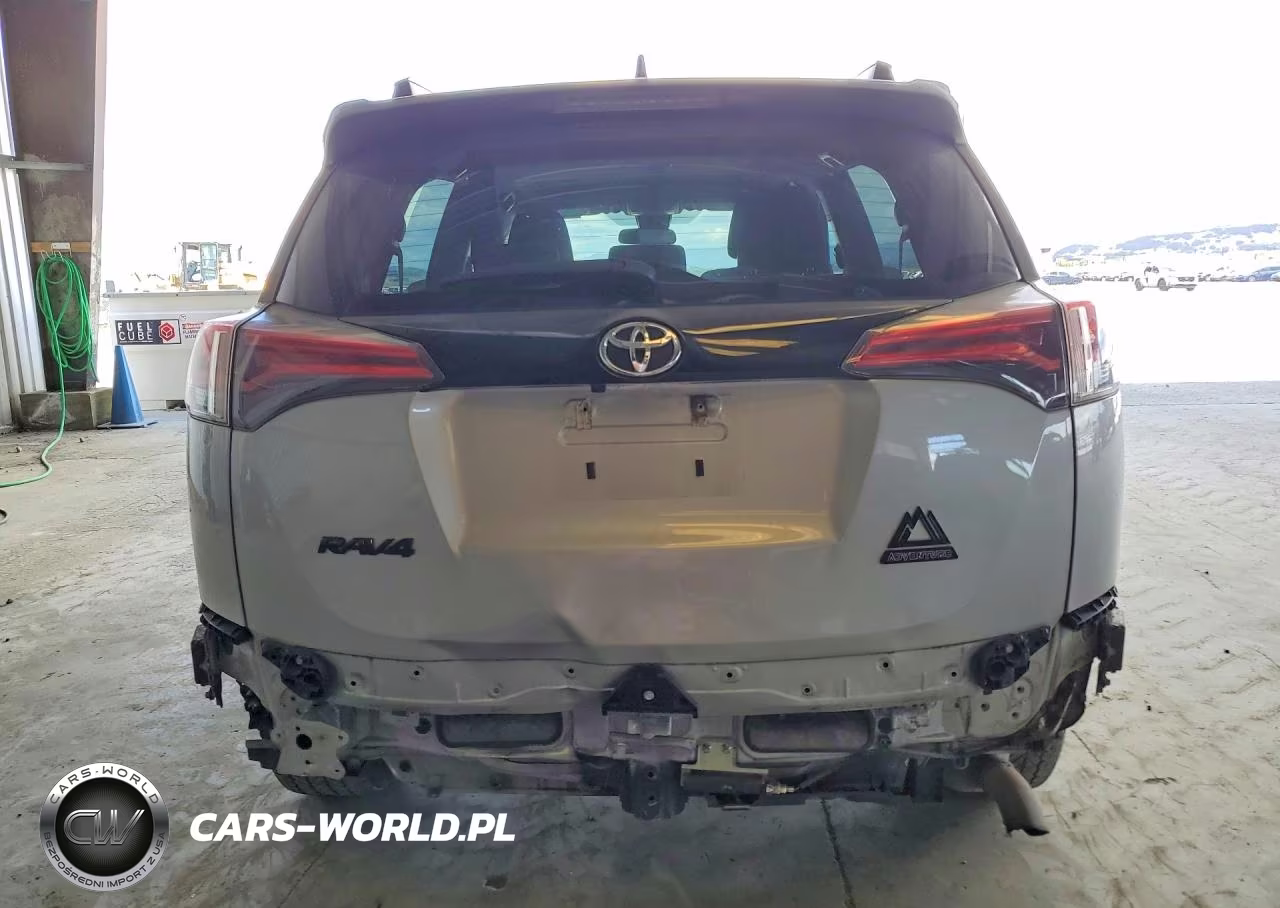 2018 Toyota Rav 4 VIN:2T3RFREV7JW725395 - 6