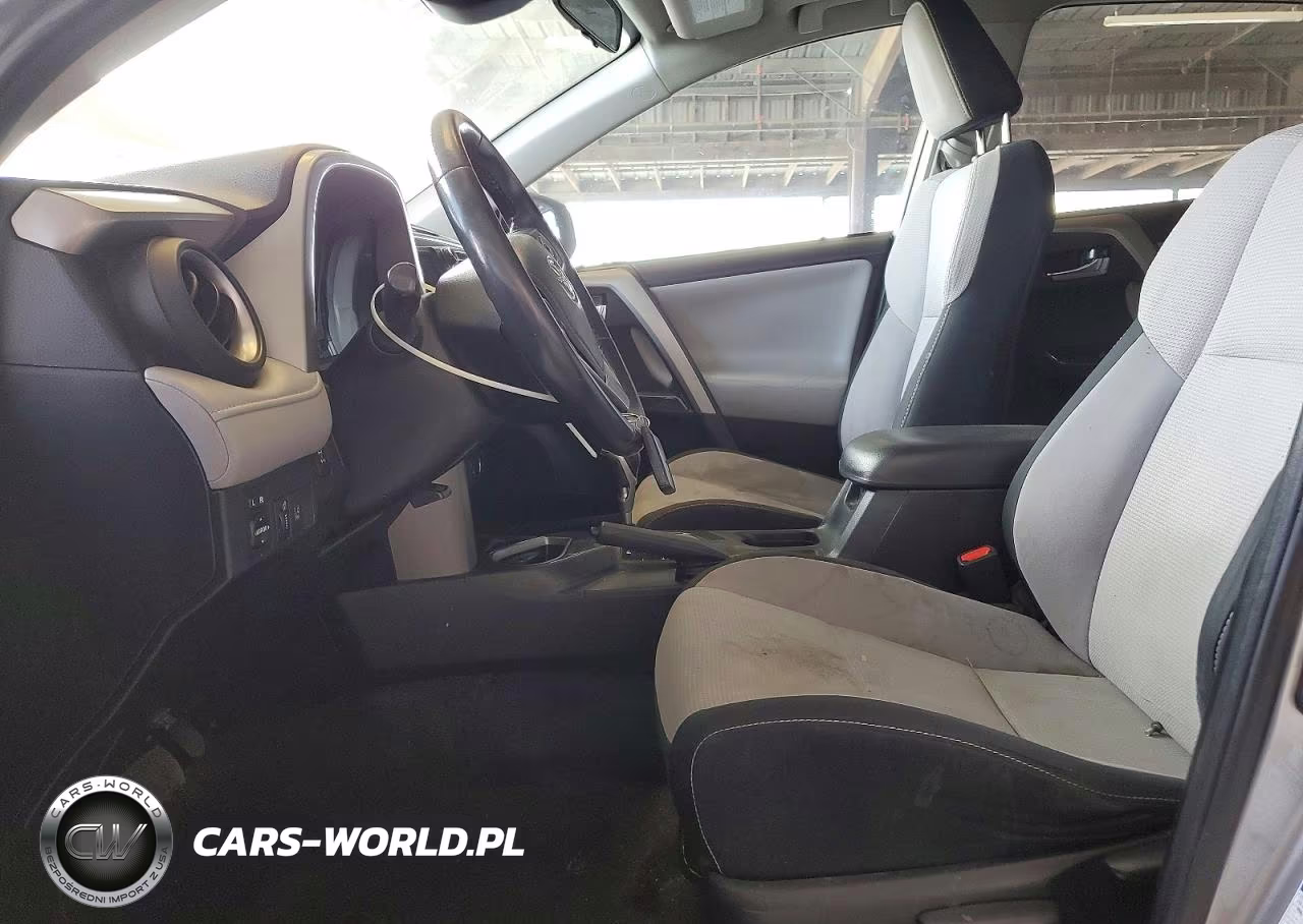 2018 Toyota Rav 4 VIN:2T3RFREV7JW725395 - 7